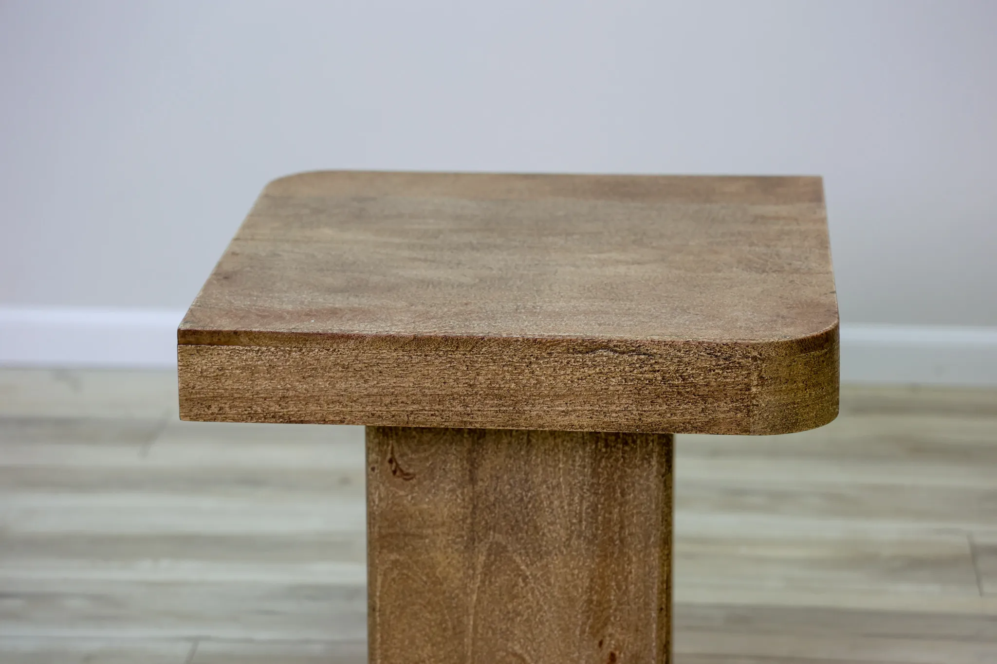 Augustine Accent Table