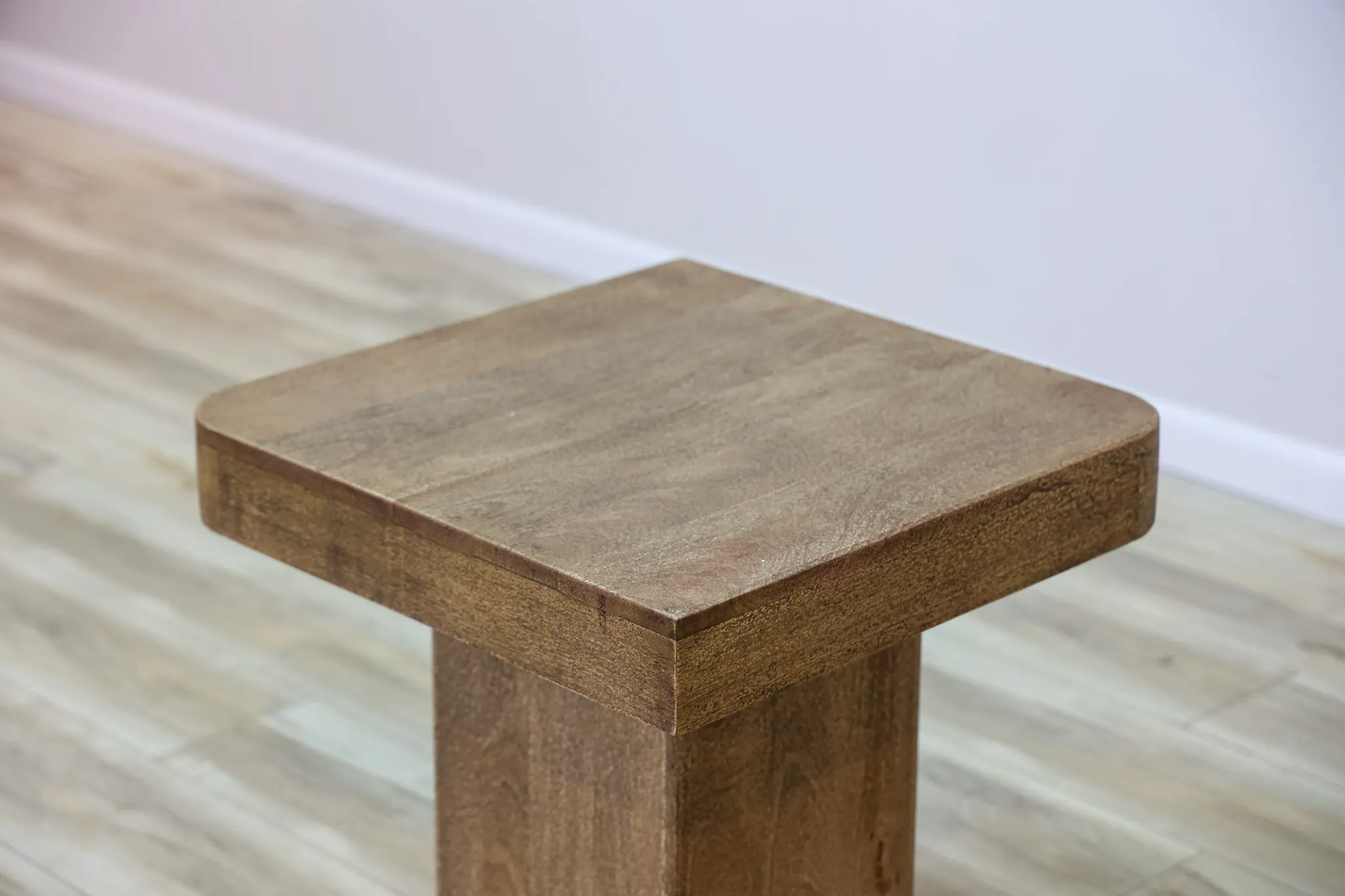 Augustine Accent Table
