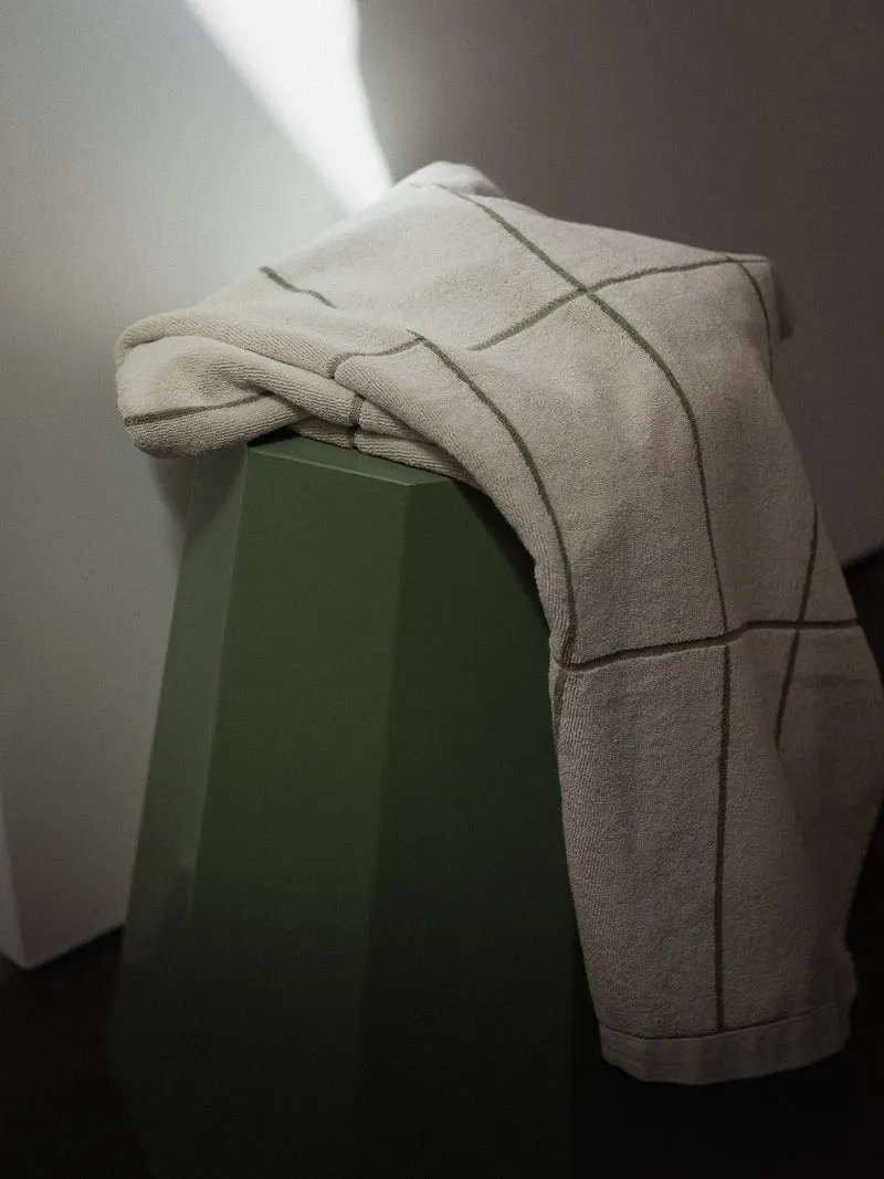 Bethell Bath Towel - Sage / Chalk