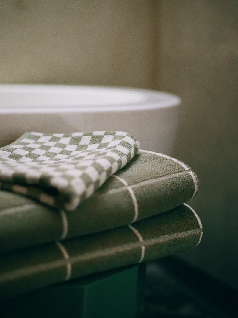 Bethell Bath Towel - Sage / Chalk