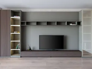 TV Unit 17